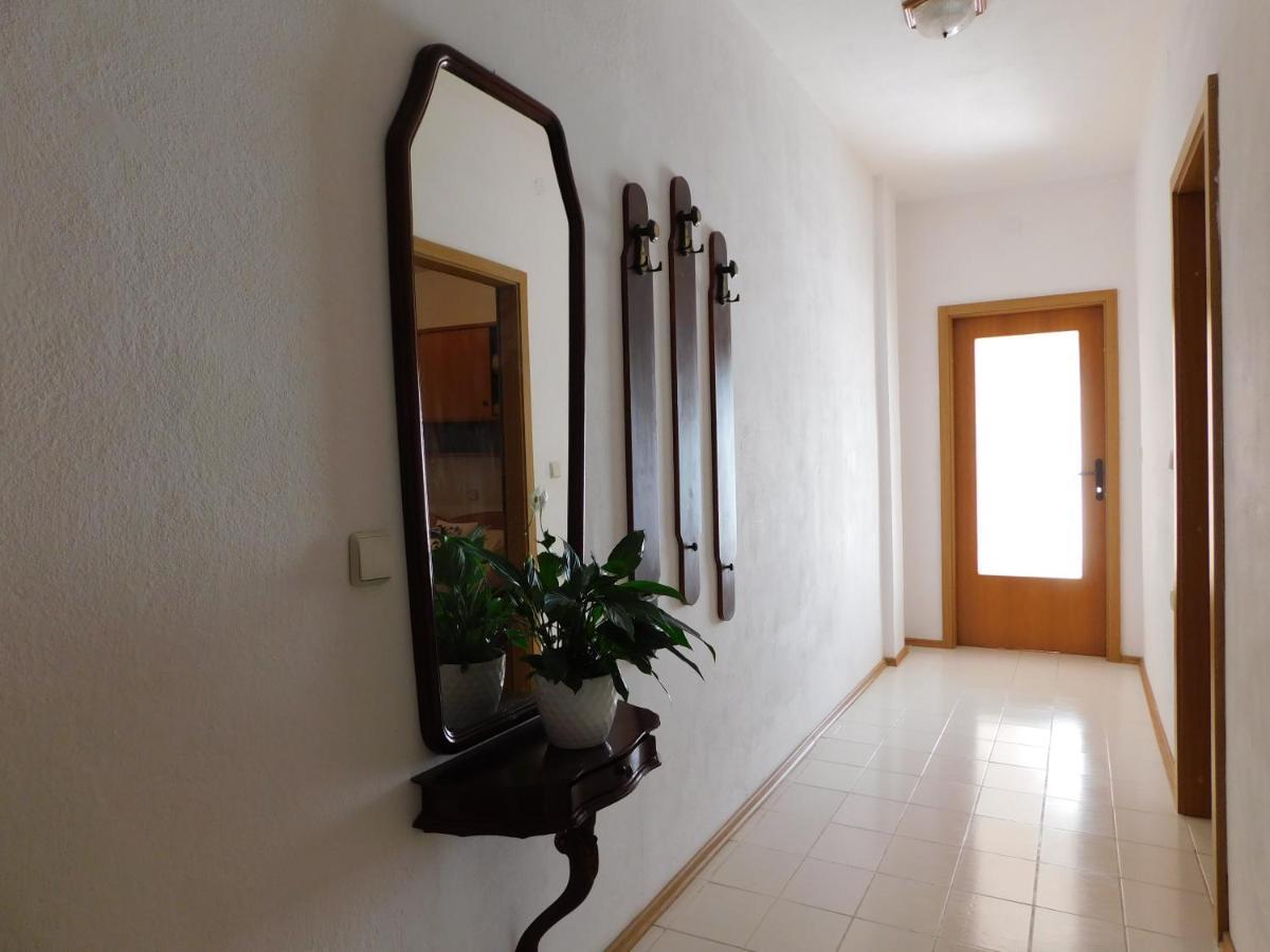 Apartmani Salus Pag Town Exteriör bild