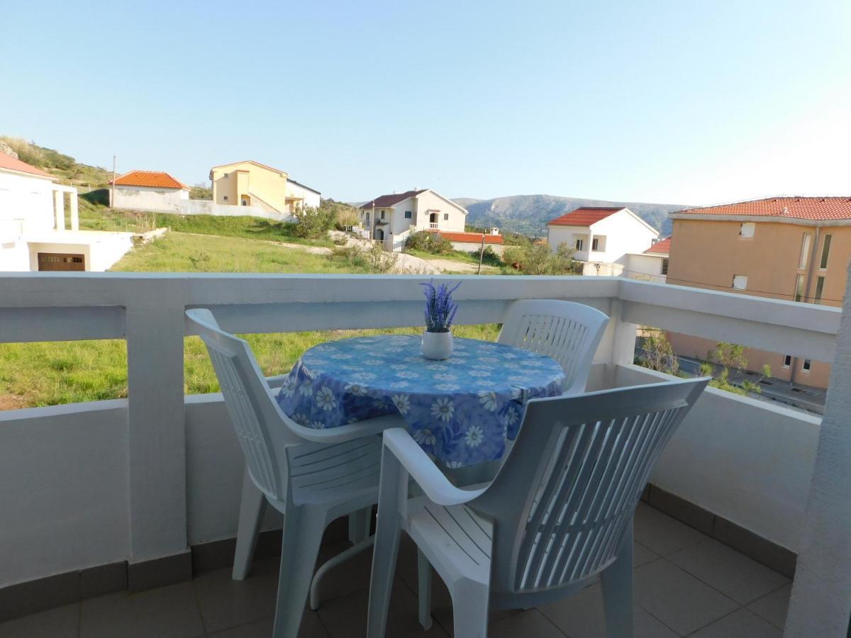 Apartmani Salus Pag Town Exteriör bild
